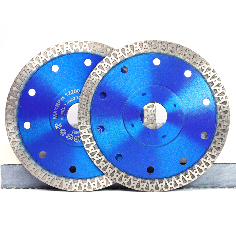 A Turbo Diamond Saw Blade for Porcelain Tile